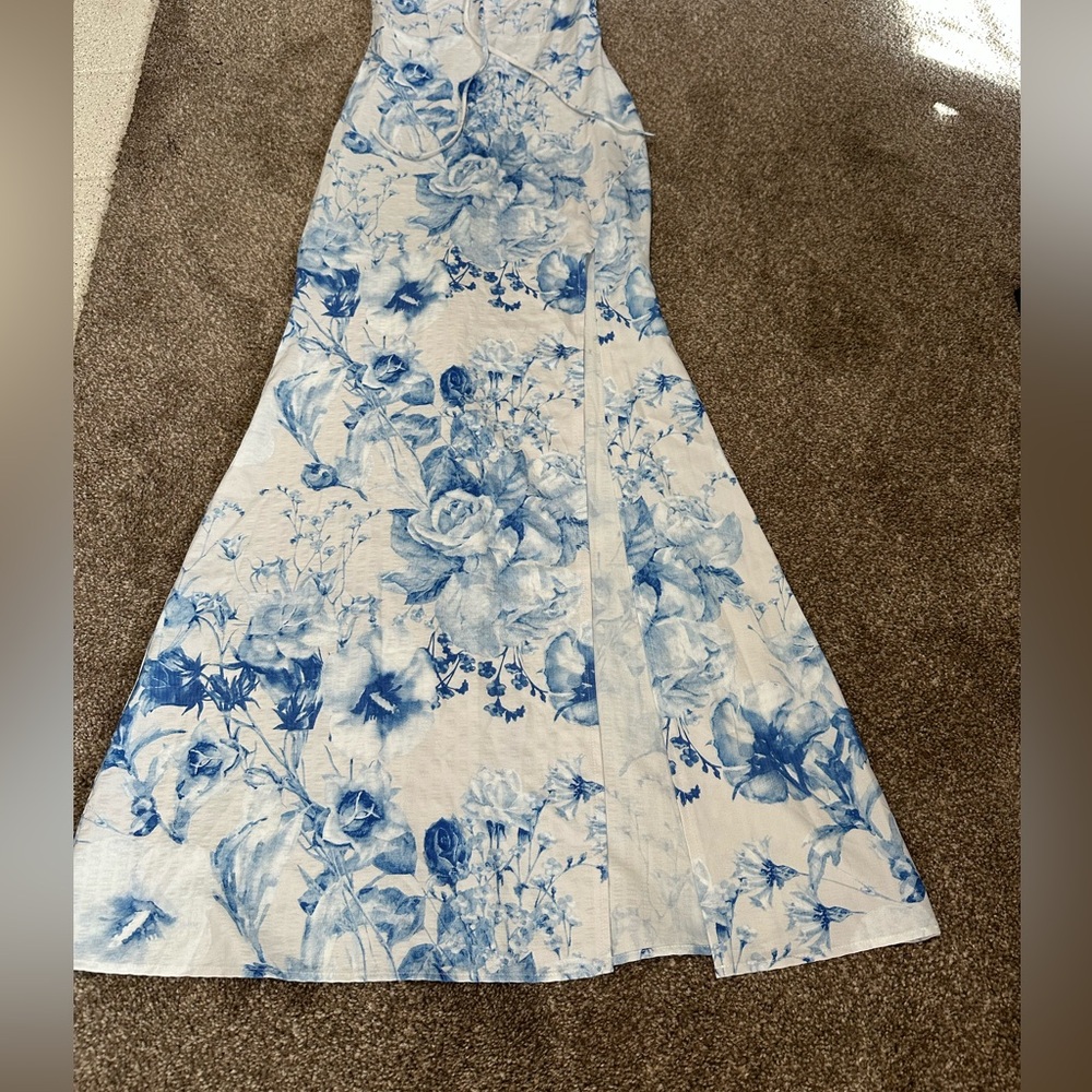 Privy Blue and White Smocked Dress with rose designs - Picture 2 of 15